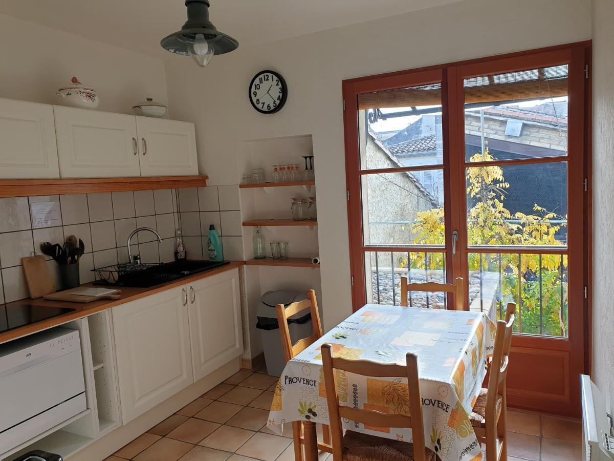 Apartamento Le Logis De La Tour Aviñón Exterior foto