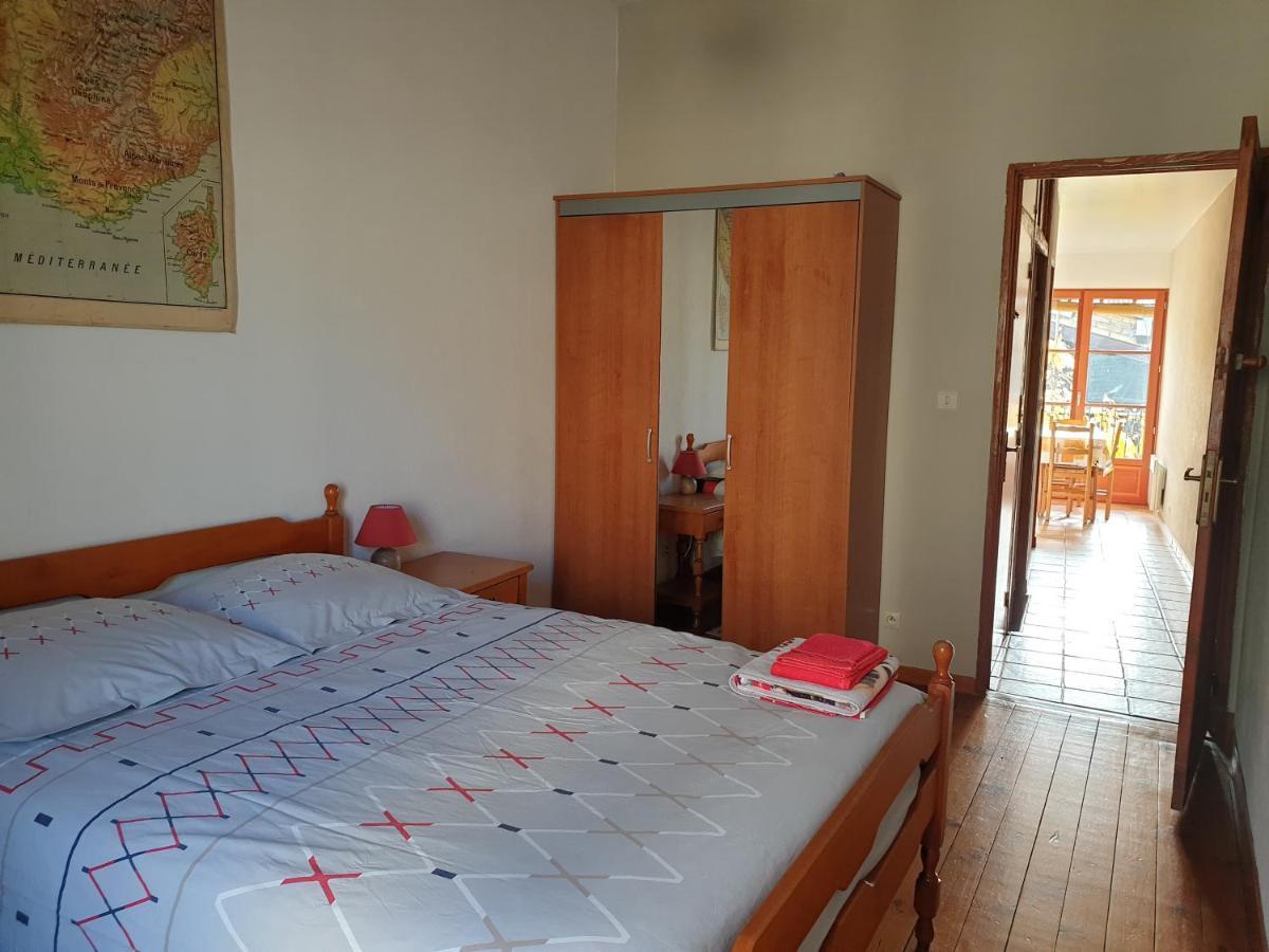 Apartamento Le Logis De La Tour Aviñón Exterior foto